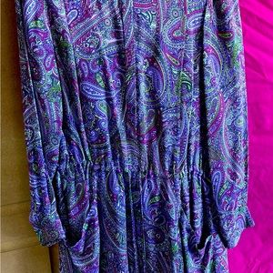 Paisley sleeve dress with drawstring waist and pockets.